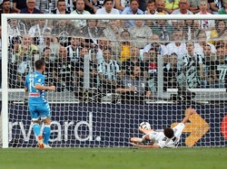 Dalam pertandingan pekan ketujuh Liga Italia di Allianz Stadium, Sabtu (29/9/2018) malam WIB, Juve sempat tertinggal lebih dulu setelah Dries Mertens mencetak gol di menit ke-10. Foto: Gabriele Maltinti/Getty Images