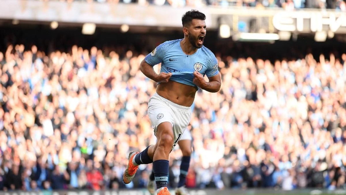 Sergio Aguero punya statistik gol oke ke gawang Burnley (Laurence Griffiths/Getty Images)