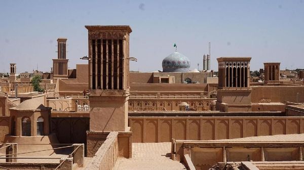Iran Sudah Punya AC Sejak Abad 14, Bentuknya Unik Banget!