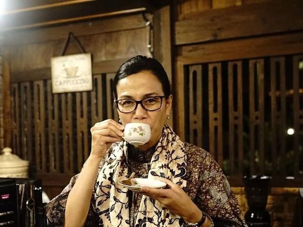 Gaya Ngopi 10 Politisi Kopi, Siapa yang Paling Keren?