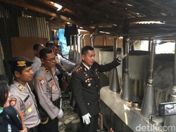 Home Industry Arak Digerebek, Diaku Sebagai Pabrik Pupuk Cair