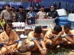 Pabrik Arak Berkedok Kandang Ayam Digerebek, 13.400 Liter Disita