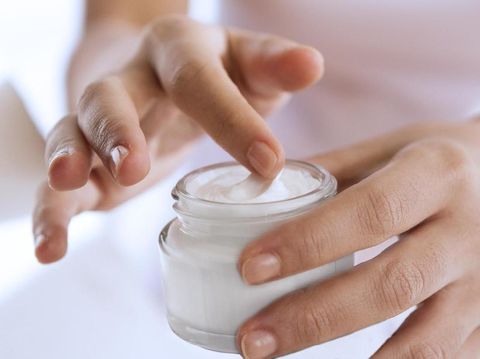 Skin Care Berkandungan AHA Bantu Dapatkan Kulit Lebih Cerah