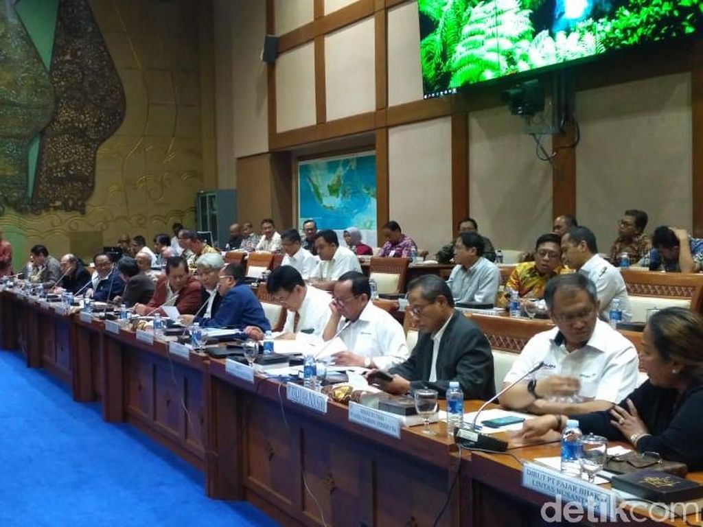 Perusahaan Tambang Ogah Bikin Smelter, DPR Minta Izin Dicabut Perusahaan Tambang Ogah Bikin Smelter, DPR Minta Izin Dicabut
