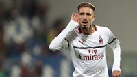 Hanya 10 menit berselang, Milan unggul 3-0. Samu Castillejo mengukir namanya di papan skor. Milan melesat meninggalkan Sassuolo. (Foto: Marco Luzzani/Getty Images)