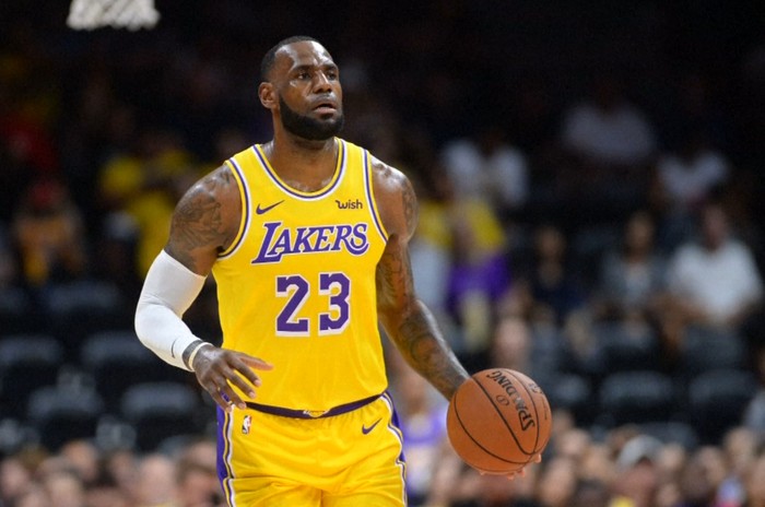 Berseragam Lakers, LeBron James Jalani Debut Perdana Pramusim
