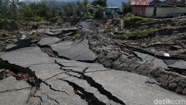 Mengerikan, Begini Penampakan Tanah Ambles di Balaroa Palu