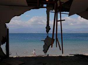Video: Tinggi Gelombang Tsunami di Donggala Lampaui Tiang Listrik
