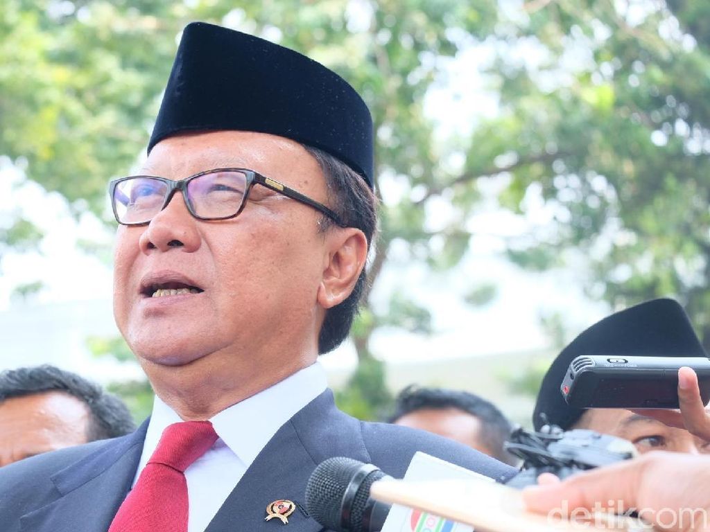 Pembelaan Mendagri untuk Bupati Boyolali Pembelaan Mendagri untuk Bupati Boyolali