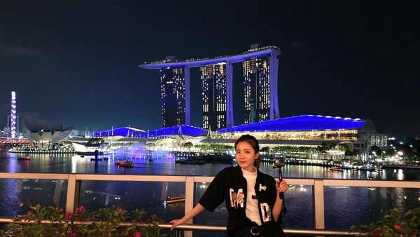 Foto: Ketika Bintang K-Pop, Sandara Park Jalan-jalan