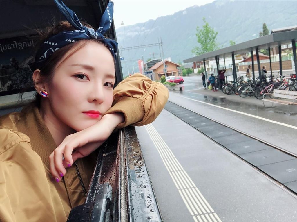 Sambil Menangis, Sandara Ungkap Perjuangan Setelah 2NE1 Bubar Sambil Menangis, Sandara Ungkap Perjuangan Setelah 2NE1 Bubar
