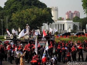 Ekonomi Tumbuh Cuma 5% Bikin Upah Buruh Tersandera