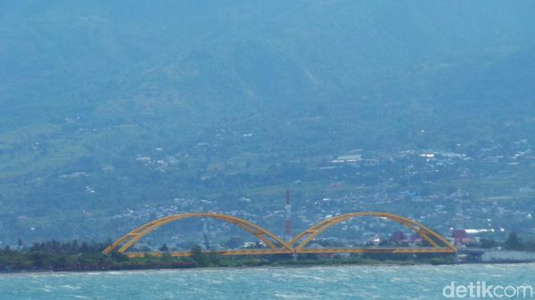 Foto: Jembatan Ikon Palu Sebelum Dihantam Gempa dan Tsunami