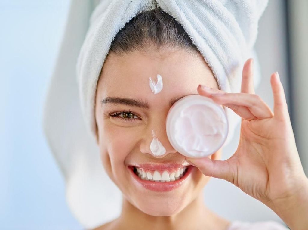 Jakarta Makin Panas, 6 Bagian Tubuh Ini Tak Boleh Dilupakan Dioles Sunblock Jakarta Makin Panas, 6 Bagian Tubuh Ini Tak Boleh Dilupakan Dioles Sunblock