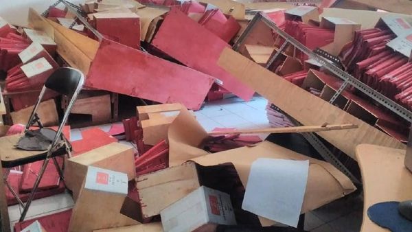 Foto: Diguncang Gempa, PN Donggala Porak Poranda