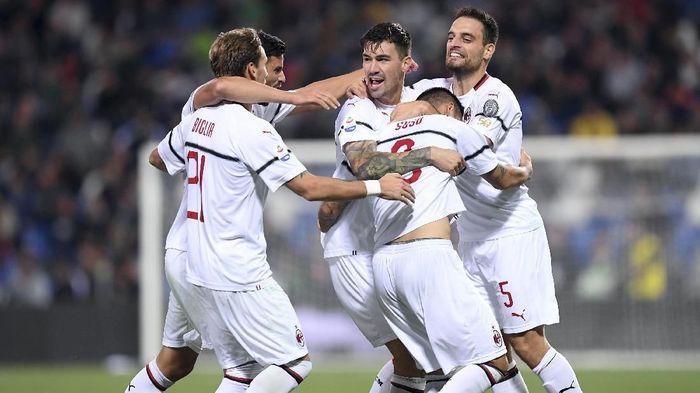 AC Milan sudah melewati periode tak menentu saat dimiliki sebuah konsosrsium asal China (REUTERS/Alberto Lingria) AC Milan sudah melewati periode tak menentu saat dimiliki sebuah konsosrsium asal China (REUTERS/Alberto Lingria)