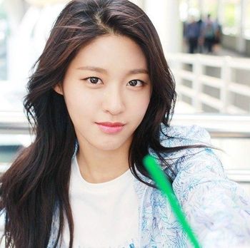Seolhyun AOA