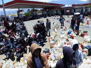 BBM Langka di Palu, Antrean di SPBU Mengular