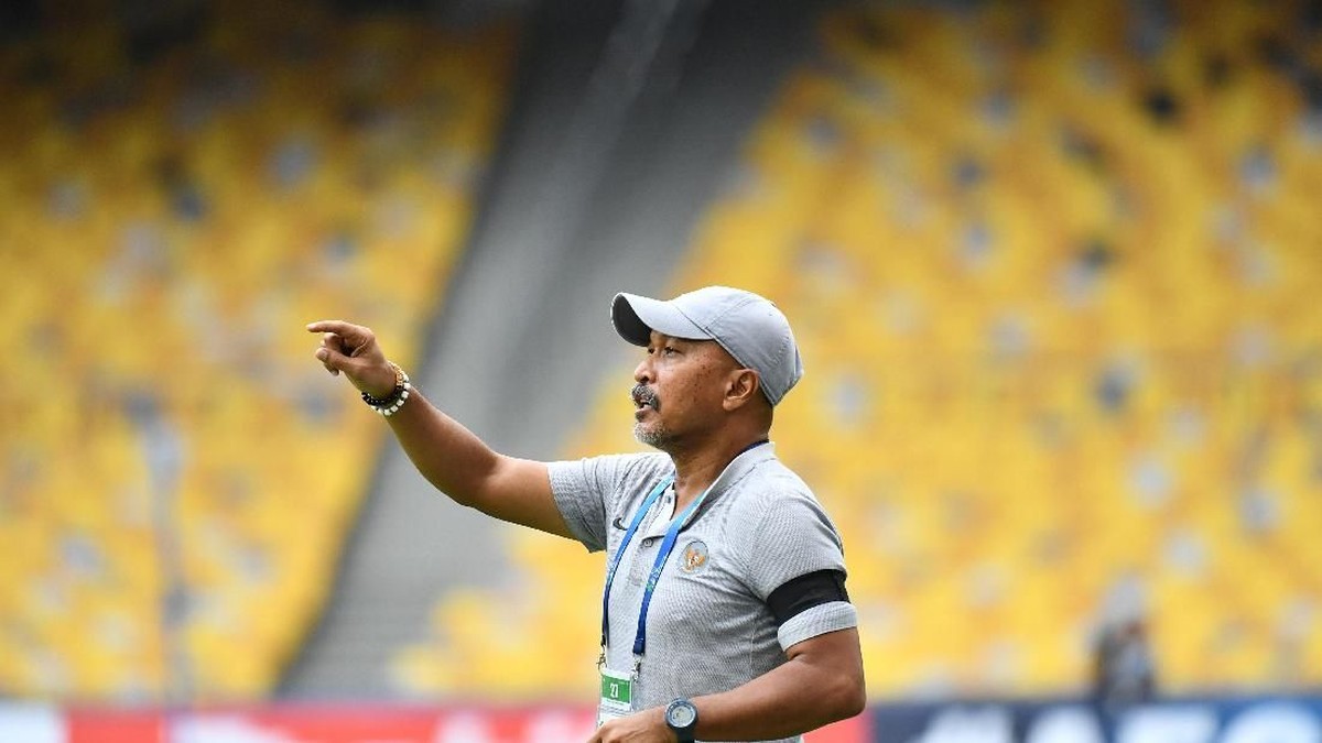 Pelatih Timnas Indonesia U-19, Fakhri Husaini  (ADAM AIDIL/AFC)