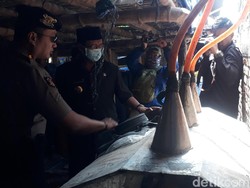 Petugas Gerebek Pabrik Miras Bermodus Rumah Kosong di Tuban!