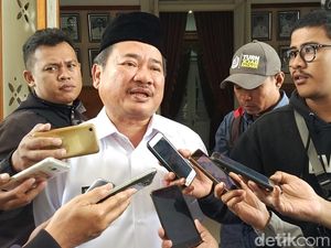 Ambulans Garut Disebut Mahal, Bupati: Padahal Biaya Itu Gratis Ambulans Garut Disebut Mahal, Bupati: Padahal Biaya Itu Gratis