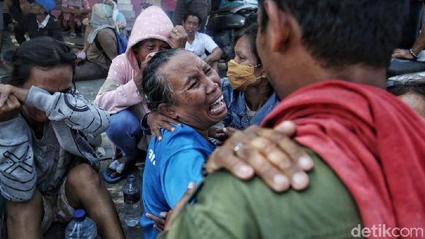 Ratapan Korban Gempa Palu