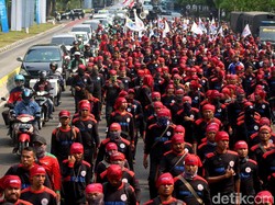 Meriahkan May Day di Bekasi, Polisi Buka Layanan SIM Gratis