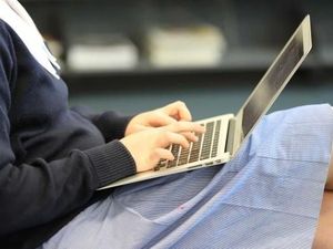 Belasan Guru di Queensland Dilarang Mengajar karena Bahaya Bagi Murid