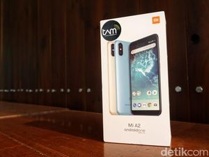 Unboxing Xiaomi Mi A2, Si Android One Generasi Kedua