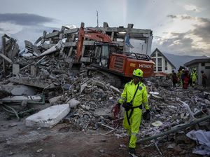 6 Lokasi Gempa dan Tsunami Palu Tambah Internet Satelit