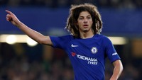 Ethan Ampadu mulai banyak dimainkan di laga pramusim Chelsea sejak musim lalu. Pemain kelahiran 14 September 2000 itu menjadi salah satu pilar pertahanan masa depan The Blues dan Timnas Wales. (Foto: Paul Childs/File Photo/Reuters)