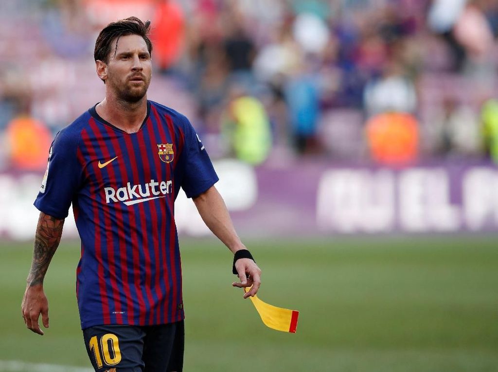 Barcelona Ikut Bela Messi dari Kritikan Maradona Barcelona Ikut Bela Messi dari Kritikan Maradona