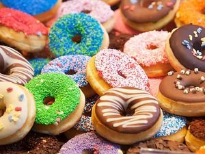 Mau Ngemil Donat? Ini Ada 7 Alasan Orang Tak Makan Donat Lagi