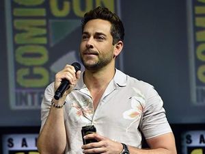 Persiapkan Diri untuk Perankan Shazam, Zachary Levi Fokuskan Kesehatan Mental