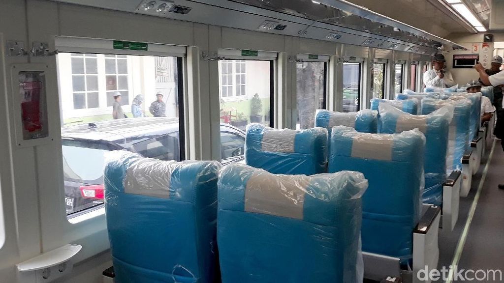 Mengintip Kereta LRT Palembang Uji Kelayakan di Madiun Mengintip Kereta LRT Palembang Uji Kelayakan di Madiun