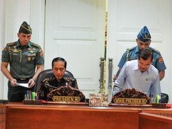 Jokowi Minta Personel Gabungan Ditambah Evakuasi Korban Gempa Sulteng