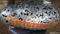 Kerennya Modifikasi Tangki Motor Lewat Sentuhan Batik