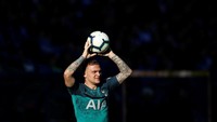 Kieran Trippier membuat umpan silang 2,6 per pertandingan. Itu adalah catatan tertinggi dari seluruh pemain di Premier League sejauh ini. (Foto: Andrew Boyers/REUTERS)