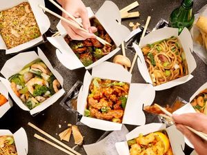 Diet yang Dijalani Wanita Ini Gagal Gara-gara Kiriman Makanan Gratis Diet yang Dijalani Wanita Ini Gagal Gara-gara Kiriman Makanan Gratis