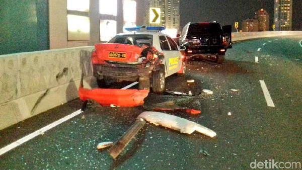 Ini Penampakan Mobil Marko Simic yang Tabrak Kendaraan Polisi
