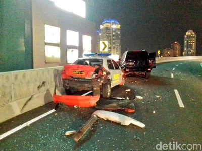 Ini Penampakan Mobil Marko Simic yang Tabrak Kendaraan Polisi