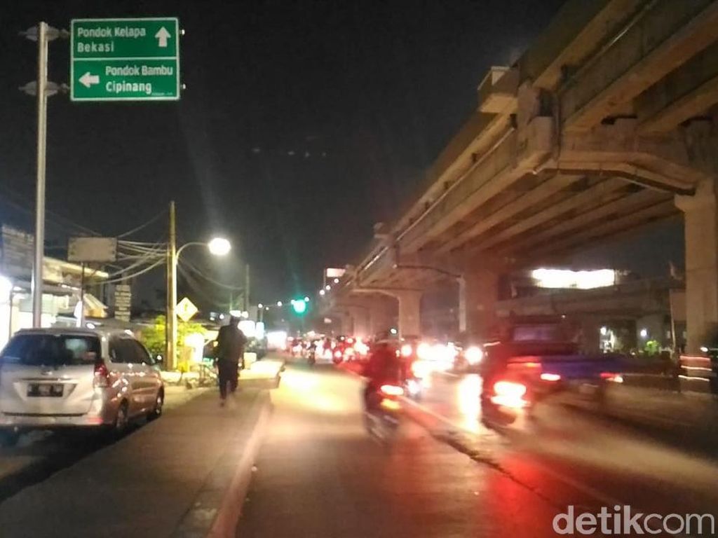 Sempat Macet Parah, Kalimalang Arah Bekasi Kembali Lancar Sempat Macet Parah, Kalimalang Arah Bekasi Kembali Lancar