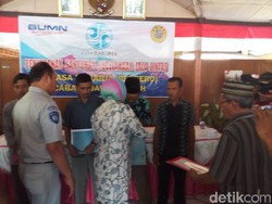 Keluarga 4 Korban Tewas Laka Bus Brebes Terima Santunan Rp 50 Juta