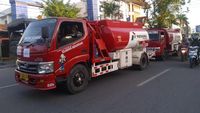 Foto: Iring-iringan Truk BBM Mulai Tiba di Palu