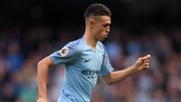 Phil Foden, pemain Manchester City kelahiran 28 Mei 2000, disebut-sebut mirip Andres Iniesta. Oleh karena itu, gelandang belia asal Inggris itu beberapa kali dipercaya turun manajer Pep Guardiola. (Foto: Laurence Griffiths/Getty Images)