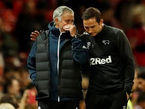 Simpati Lampard untuk Mourinho