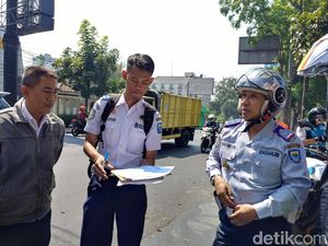 Rekayasa Jalur Biang Macet, Pemkot Bandung: Lalu Lintas Lancar Rekayasa Jalur Biang Macet, Pemkot Bandung: Lalu Lintas Lancar