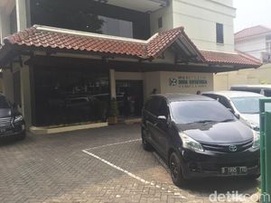 Jelang Rilis Kasus Ratna Sarumpaet, Polisi Datangi RS Bina Estetika Jelang Rilis Kasus Ratna Sarumpaet, Polisi Datangi RS Bina Estetika