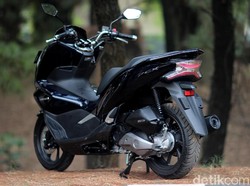 PCX Hybrid Sabet Gelar Motor Terbaik 2018