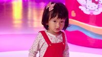 Foto-foto Menggemaskan Salma, Cucu Ratna Sarumpaet yang Cantik